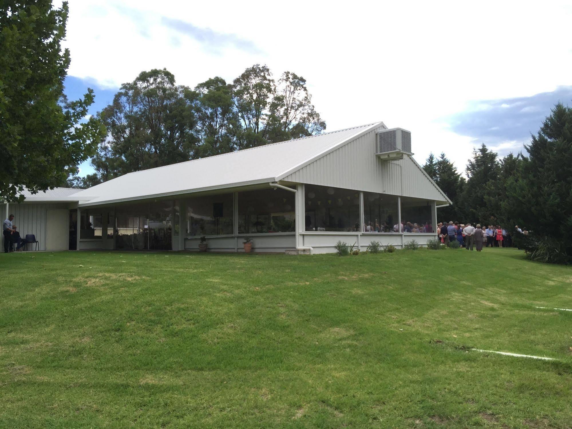 קונאבאראבן Warrumbungles Mountain Motel מראה חיצוני תמונה