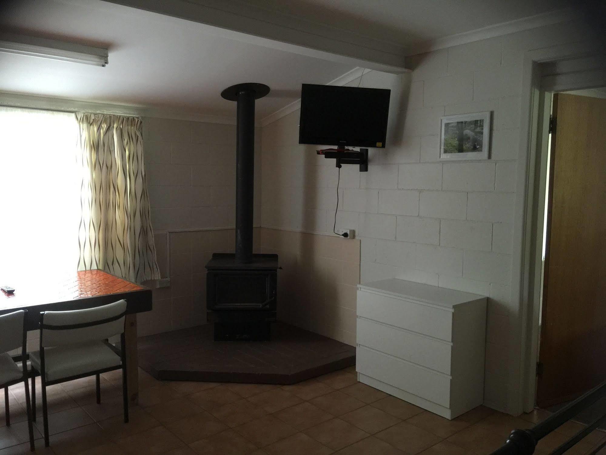 קונאבאראבן Warrumbungles Mountain Motel מראה חיצוני תמונה