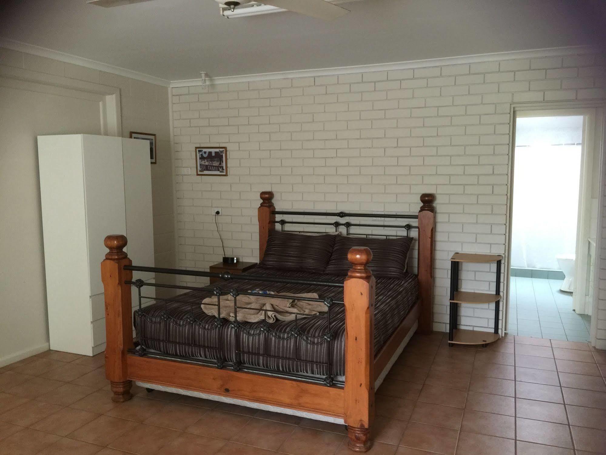 קונאבאראבן Warrumbungles Mountain Motel מראה חיצוני תמונה