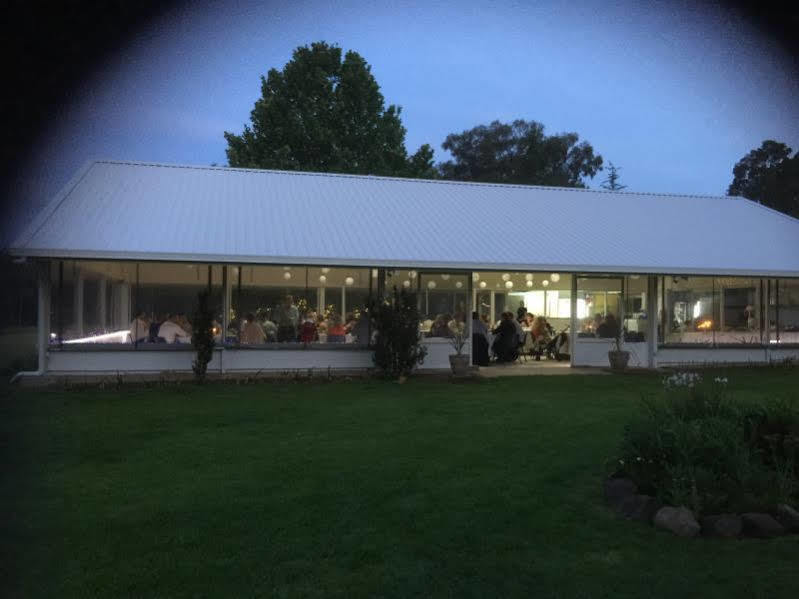 קונאבאראבן Warrumbungles Mountain Motel מראה חיצוני תמונה